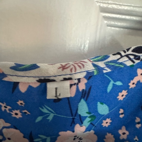 Chic Blue Floral Wrap Maxi Dress - Picture 6 of 7